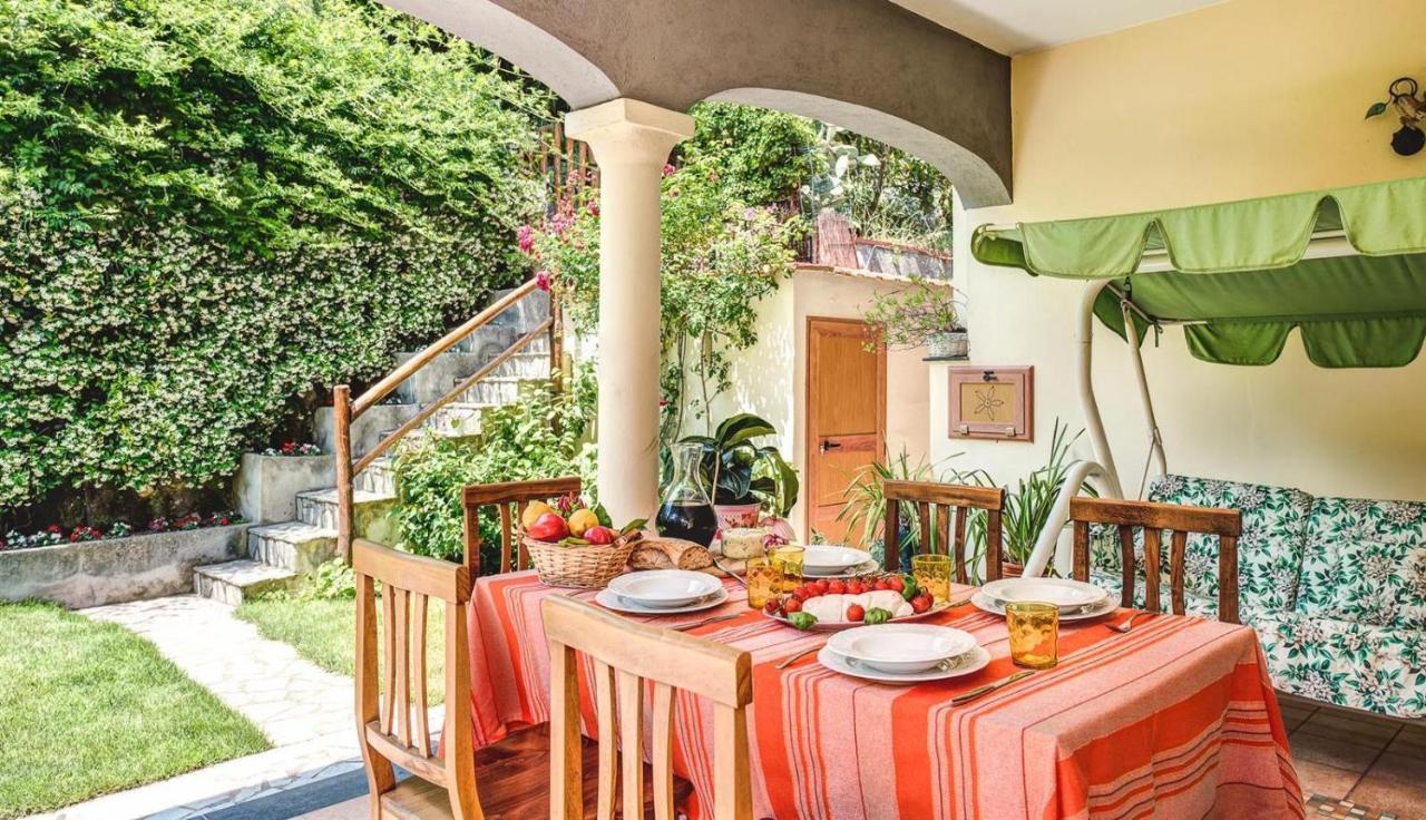 Villa Dei Fiori - Exclusive Villa With Garden In Sorrento Coast Vico Equense Eksteriør bilde
